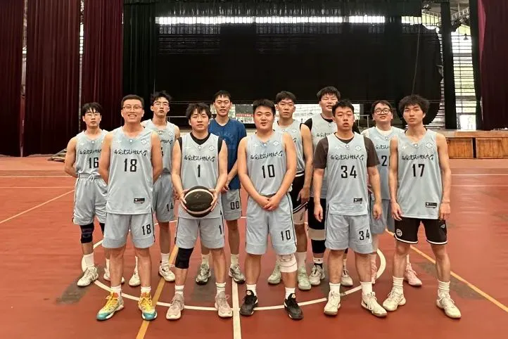 老年篮球球员如何保持竞技状态_0